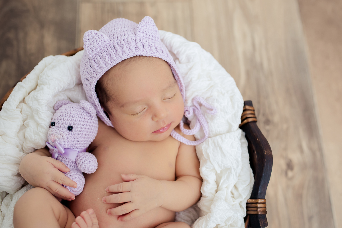 Pensa em uma bebê fofa, linda e dorminhoca. O ensaio da Helena foi super tranquilo, uma fofura de bebê. 

Helena é a bebe Arco iris da mamãe Sueli!!