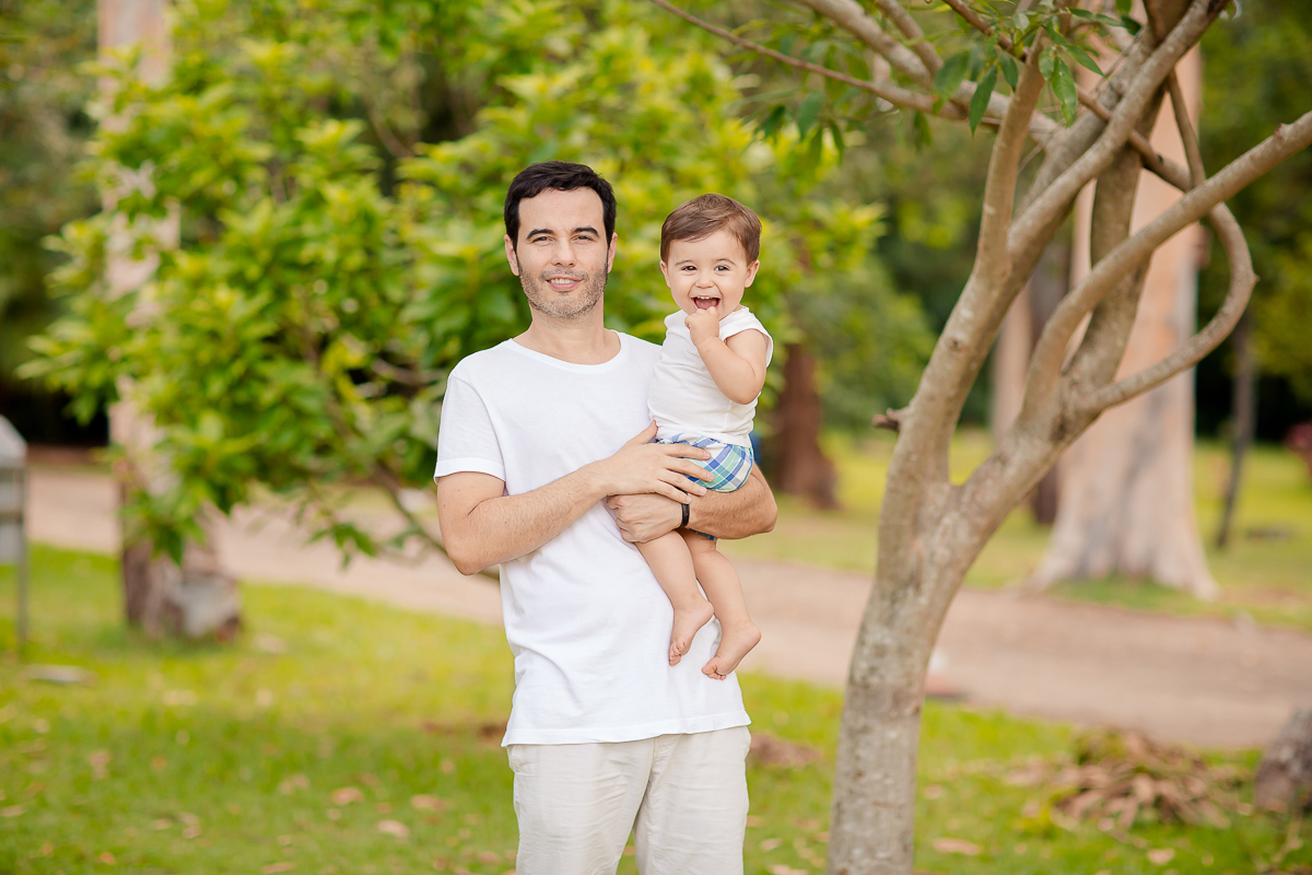 Humm, quantas frutinhas gostosas!!!

Vitor é um bebê mega fofo que curtiu muito todas as frutinhas do seu smash <3

E depois se divertiu em um delicioso banho de bacia...