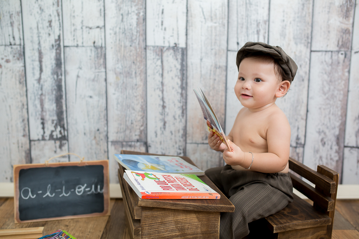 O Lorenzo fez 9 meses...pensa em um bebe esperto!! 

Impossível não se encantar com esse mocinho lindo <3 