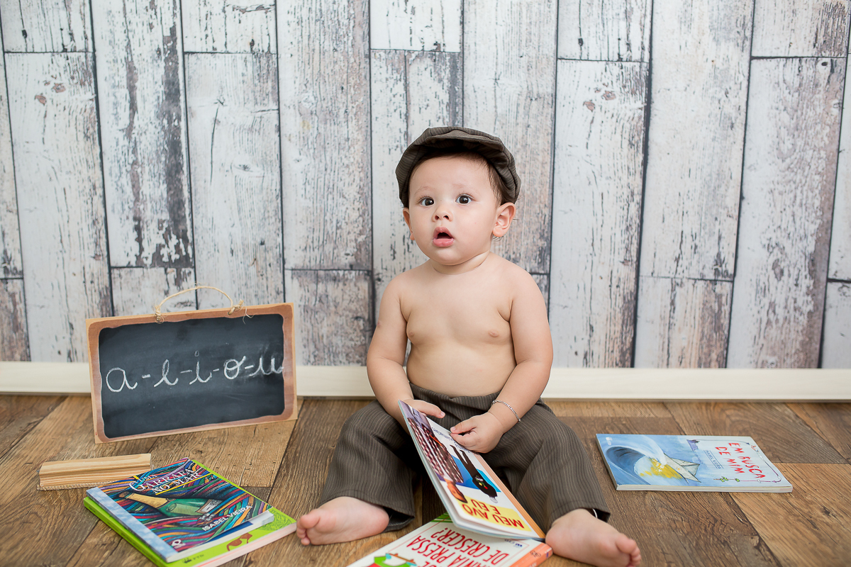 O Lorenzo fez 9 meses...pensa em um bebe esperto!! 

Impossível não se encantar com esse mocinho lindo <3 