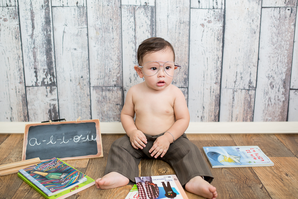 O Lorenzo fez 9 meses...pensa em um bebe esperto!! 

Impossível não se encantar com esse mocinho lindo <3 