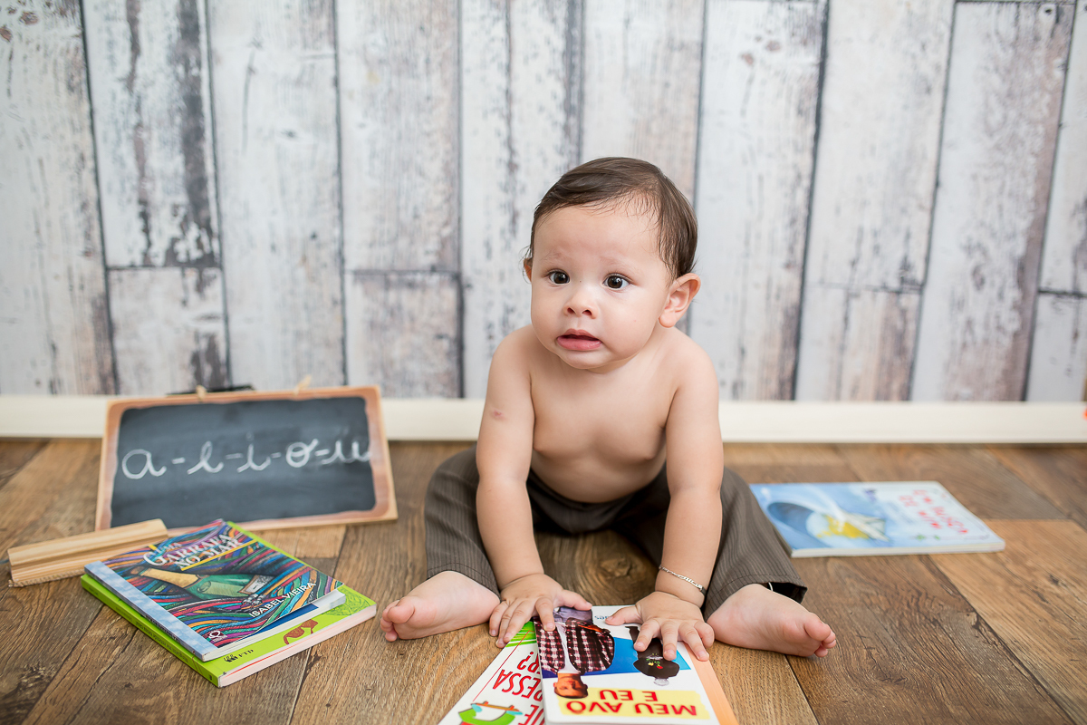 O Lorenzo fez 9 meses...pensa em um bebe esperto!! 

Impossível não se encantar com esse mocinho lindo <3 