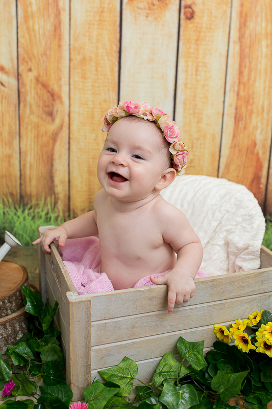 Beatriz está cada vez mais princesa <3

Sua sessão de acompanhamento de 6 meses foi de sereia!! um encanto de bebe 

é sempre muito bom rever essa família querida!!