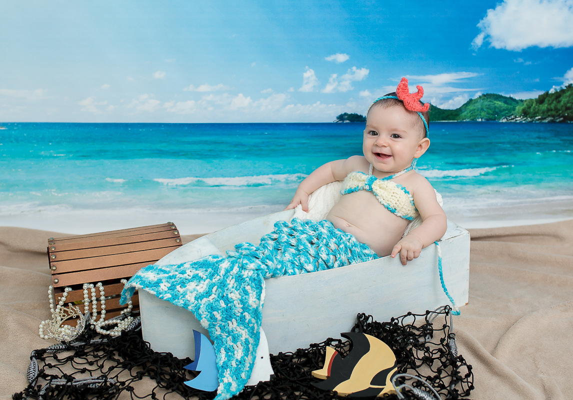 Beatriz está cada vez mais princesa <3

Sua sessão de acompanhamento de 6 meses foi de sereia!! um encanto de bebe 

é sempre muito bom rever essa família querida!!