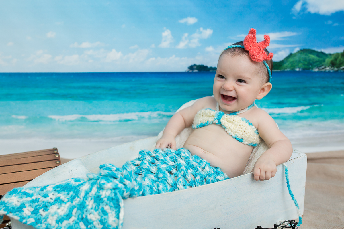 Beatriz está cada vez mais princesa <3

Sua sessão de acompanhamento de 6 meses foi de sereia!! um encanto de bebe 

é sempre muito bom rever essa família querida!!