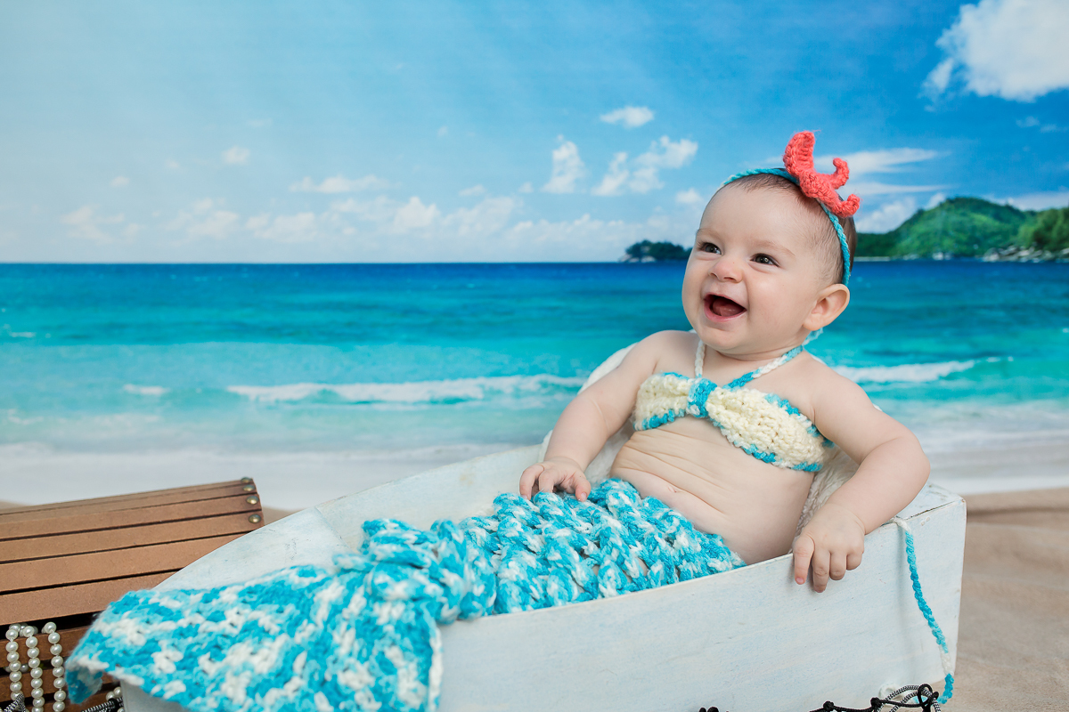 Beatriz está cada vez mais princesa <3

Sua sessão de acompanhamento de 6 meses foi de sereia!! um encanto de bebe 

é sempre muito bom rever essa família querida!!