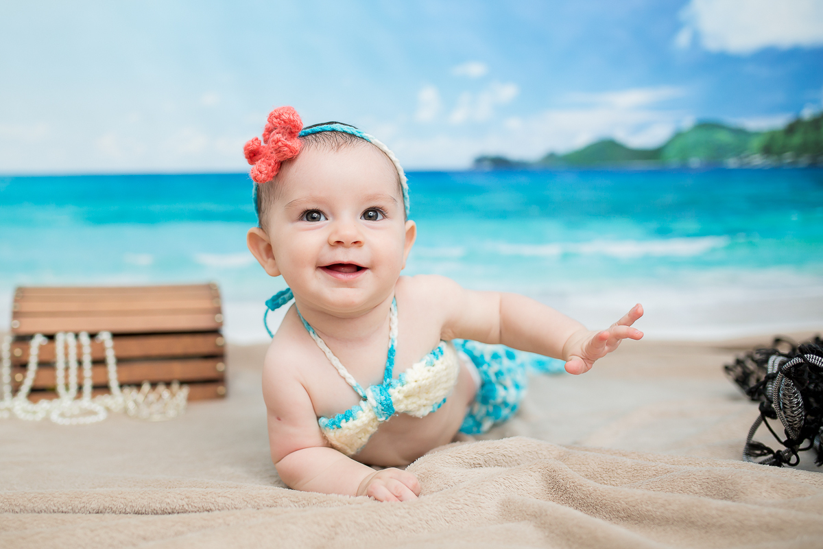 Beatriz está cada vez mais princesa <3

Sua sessão de acompanhamento de 6 meses foi de sereia!! um encanto de bebe 

é sempre muito bom rever essa família querida!!