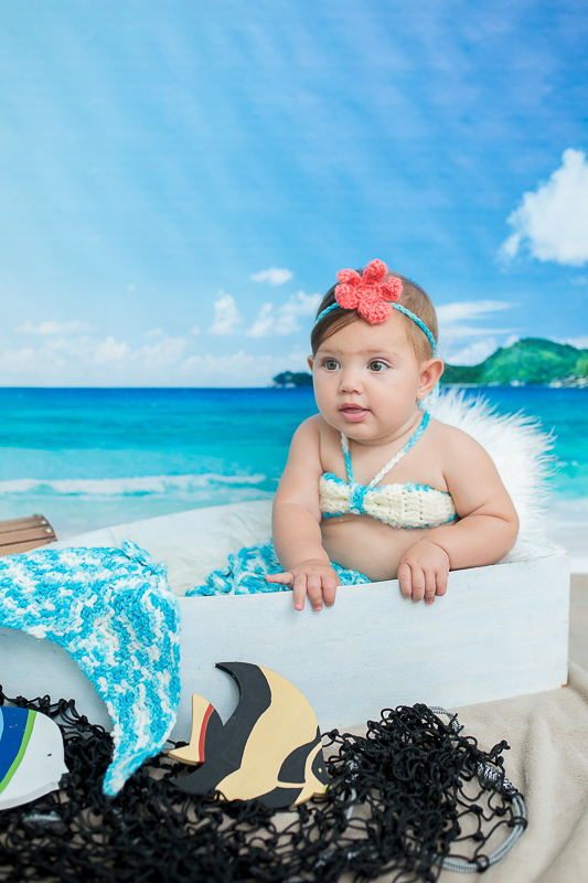 A Helena é aquela bebê que por onde passa chama atenção, ela consegue arrancar suspiros. Uma verdadeira boneca.