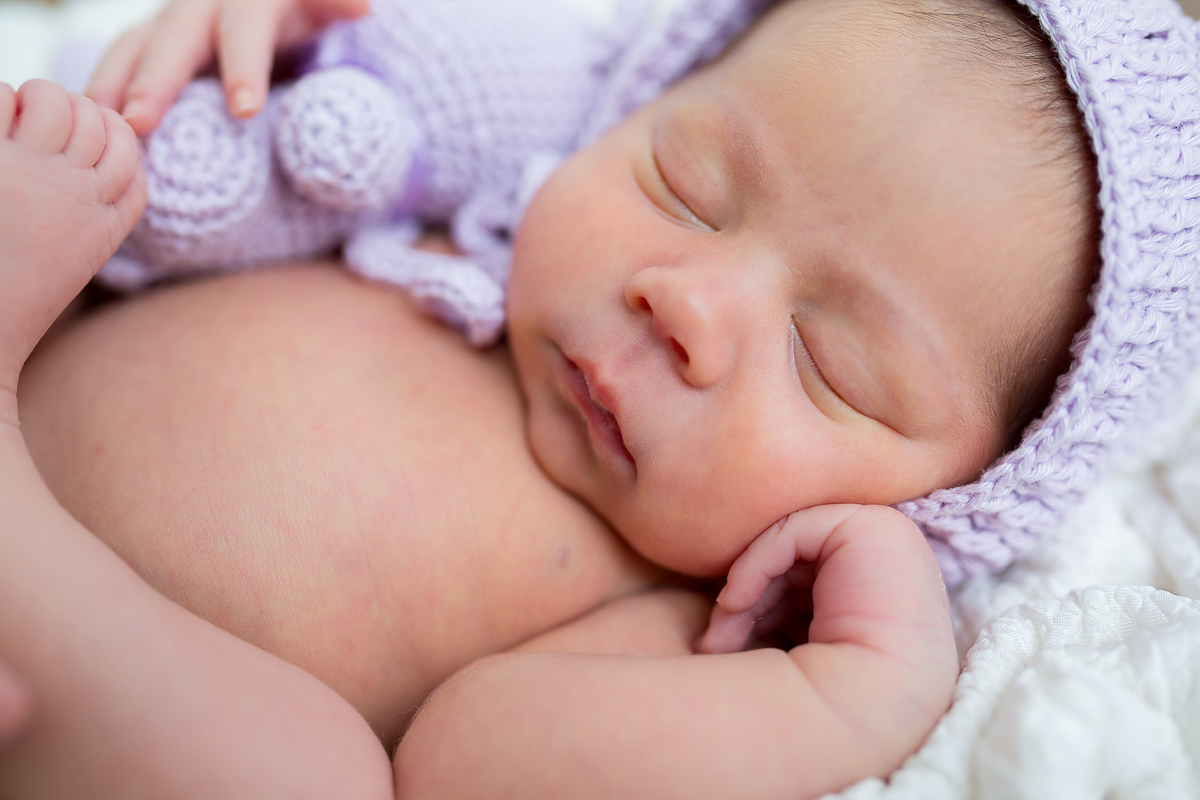 Esta é a gatinha Heloísa, com 7 dias de vida! Uma bebezinha que tem traços lindos, delicados… e também papais apaixonados. Heloísa fez sucesso no seu ensaio newborn

Amamos poder registrar essa fase tão linda da família!!! 