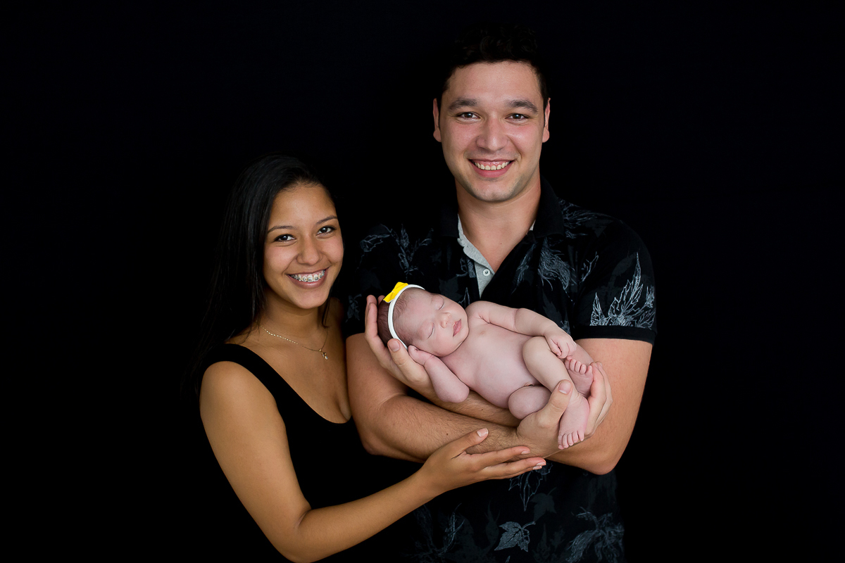 Eloah 13 dias, Não é uma belezinha? ficamos encantados com essa fofura.

Já pensou quando Eloah crescer e olhar para as fotos dela assim com essa carinha bochechuda? com certeza ela vai amar se ver tão amada pela família desde sempre!

