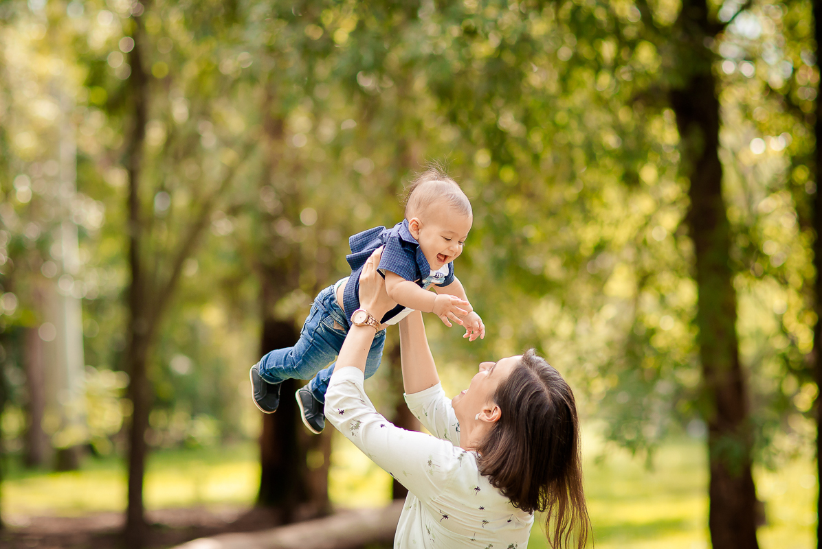 Augusto Hideki está crescendo e cada dia mais lindo! 

Muitas descobertas chegam junto com seus 6 meses de vida, nosso fofo já começa a sentar sozinho!

Tivemos uma sessão lindaaaa ao ar livre <3 