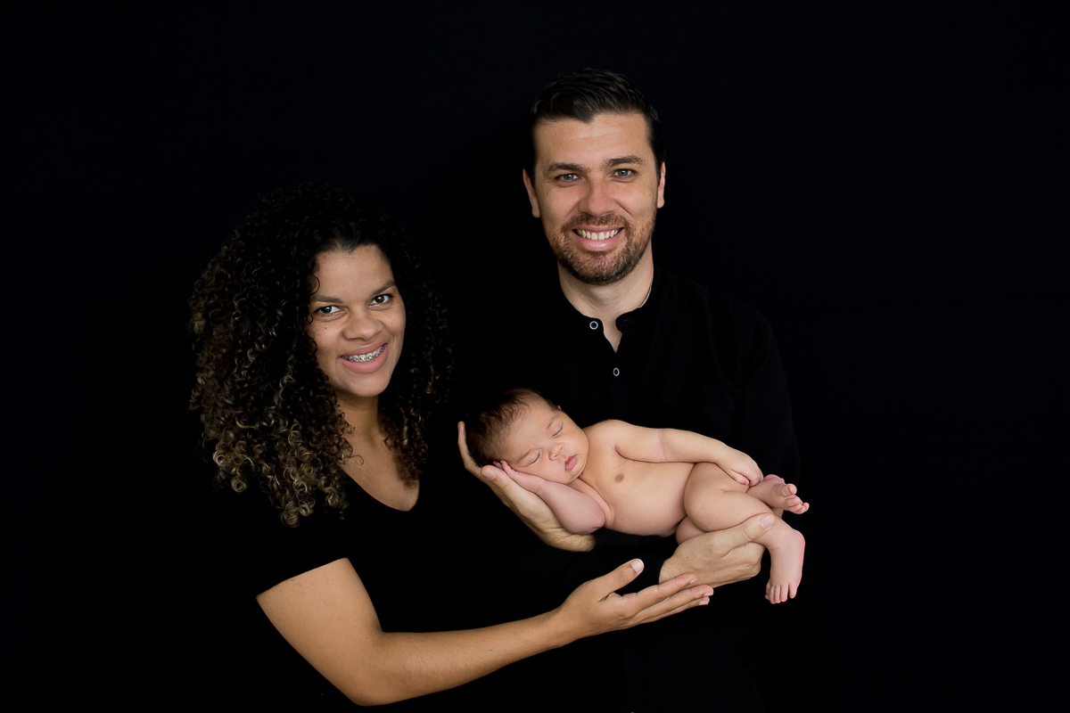 Foi com grande alegria que fotografamos o Benício com seus 13 dias de vida. Pensa em um bebe fofo!! 

 A cada foto ficamos mais encantados com tanta ternura que as imagens me transmitiam. 

