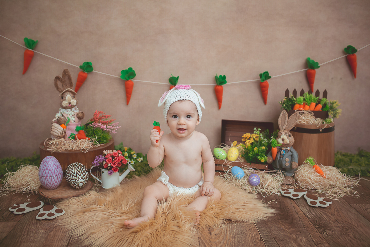 Que delícia essa sessão de 9 meses da Beatriz em clima de Páscoa!!! Ficamos encantados com essas coelhinhas super fofas <3 

