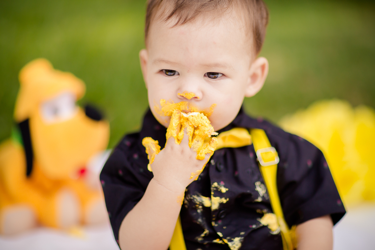 Davi comemorou seu Primeiro aninho em grande estilo com uma sessão deliciosa de smash the cake!!

O tema escolhido foi Mickey