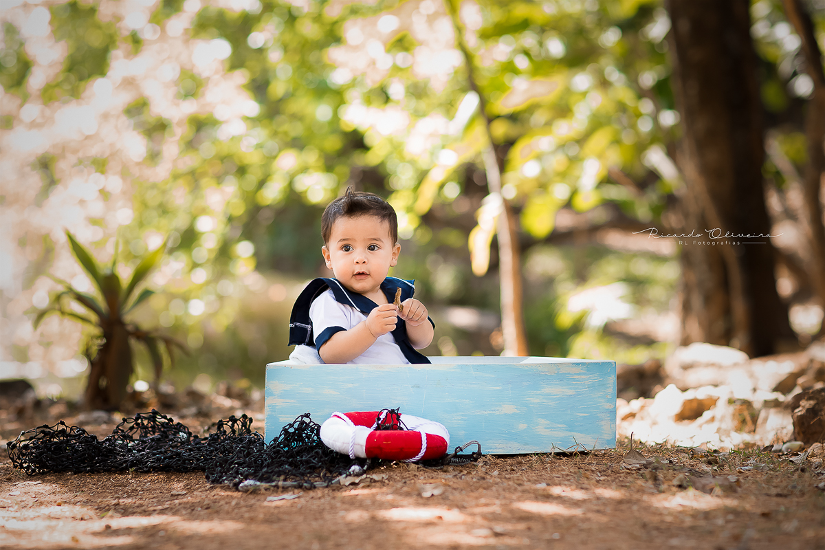 Esse barquinho ficou muito lindo com o Arthur nele