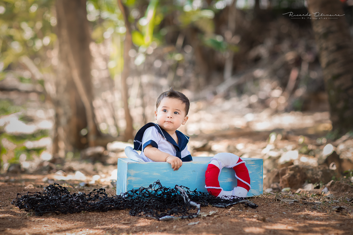 Arthur parecia gente grande nesse barquinho, ficou fantástico esse cenário.