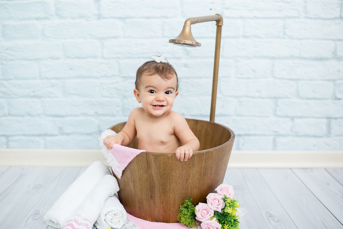 Camile 9 meses banho de princesa