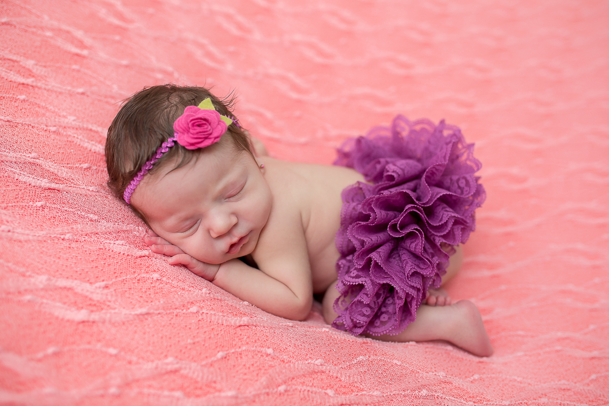 Manuela 13 dias!! 

A sessão newborn é sempre muito apaixonante. Como pode tão pequenina e já cheia de charme e com muita personalidade. Amamos demais poder registrar essa fase tao linda da família!!!!  