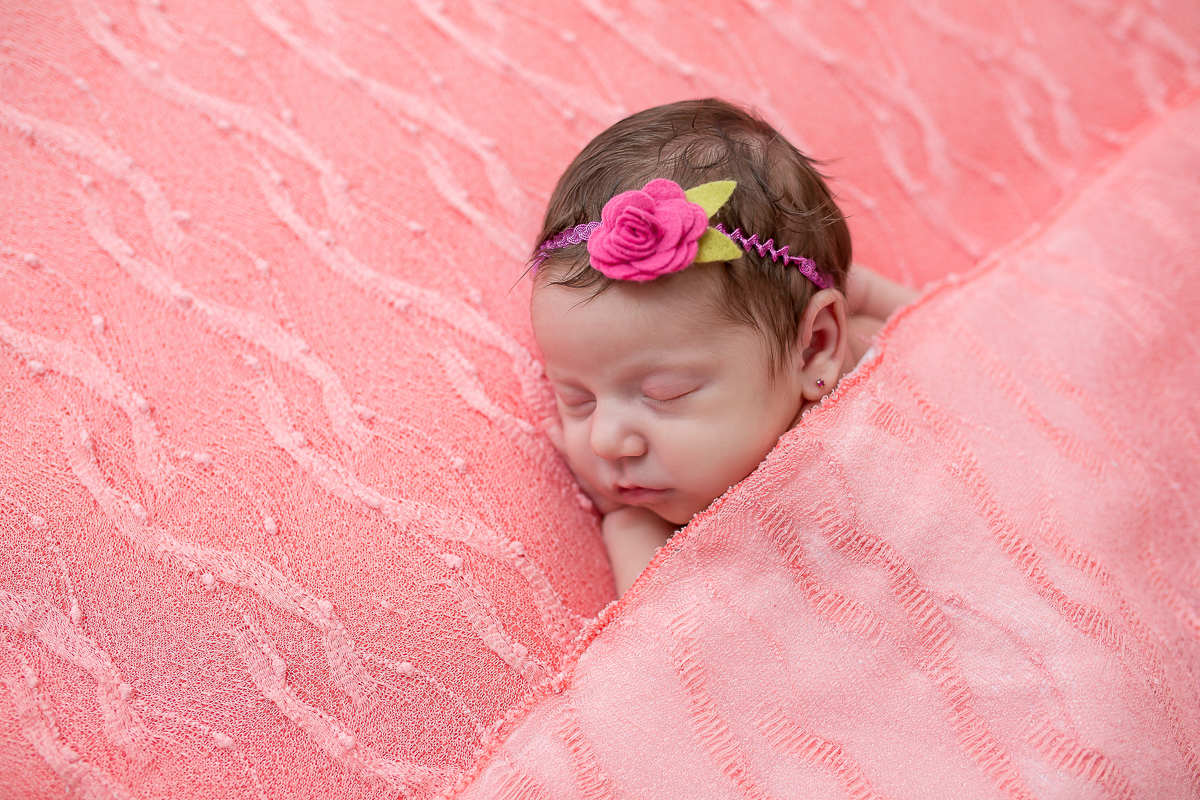 Manuela 13 dias!! 

A sessão newborn é sempre muito apaixonante. Como pode tão pequenina e já cheia de charme e com muita personalidade. Amamos demais poder registrar essa fase tao linda da família!!!!  