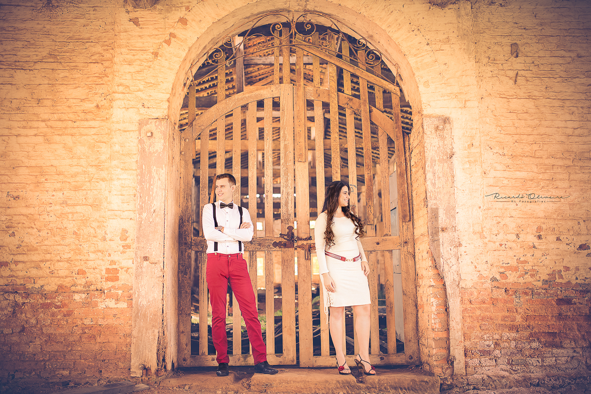 Esta sendo fantástico fotografar esse casal com essas áreas antigas