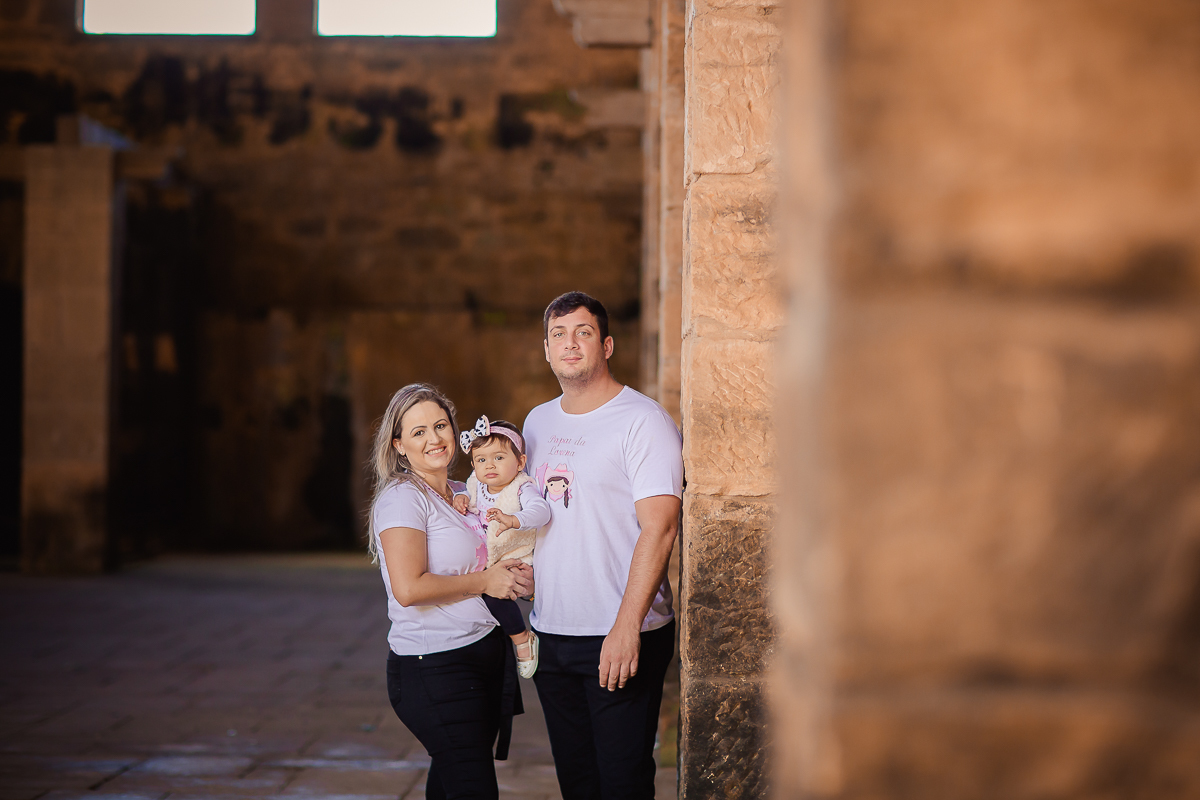 Pensem em uma bebê delicia... Essa é a Lorena!!  A Fazendinha da Lorena ficou uma fofura!!!

Ah essas crianças nos encantam, Lorena distribuiu vários sorrisos e nos deixou encantados na sua sessão de smash the cake!!