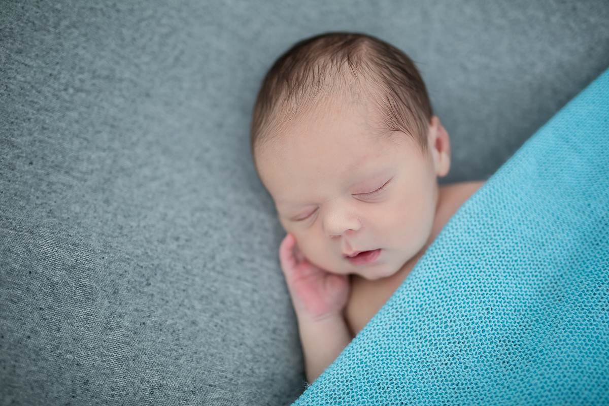 Com o coração explodindo de alegria, apresentamos a vocês o pequeno Théo! O mais novo membro da família  , o nosso sobrinho super fofo, filho da Jéssica e do Thiago!