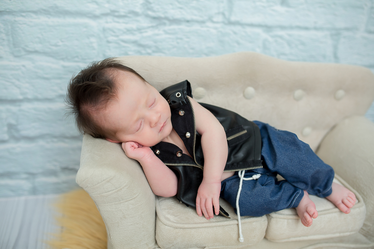 Hoje é o dia de mostrar a beleza e a fofura desse bebê que chegou para completar a felicidade da família e teve seu ensaio newborn com 16 dias de vida...Estamos apaixonados pelo Lucca!!

Fomos inundado por uma energia maravilhosa nesse dia! 