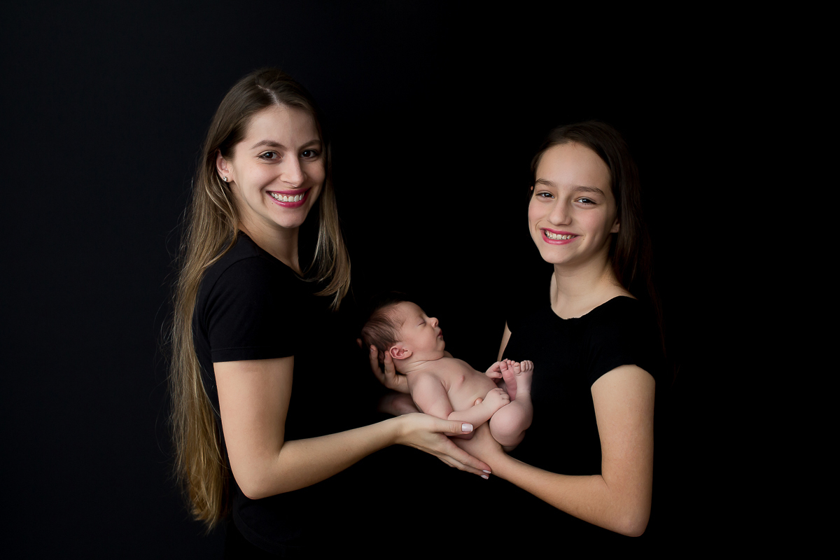 Hoje é o dia de mostrar a beleza e a fofura desse bebê que chegou para completar a felicidade da família e teve seu ensaio newborn com 16 dias de vida...Estamos apaixonados pelo Lucca!!

Fomos inundado por uma energia maravilhosa nesse dia! 