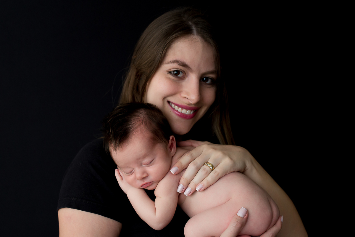 Hoje é o dia de mostrar a beleza e a fofura desse bebê que chegou para completar a felicidade da família e teve seu ensaio newborn com 16 dias de vida...Estamos apaixonados pelo Lucca!!

Fomos inundado por uma energia maravilhosa nesse dia! 