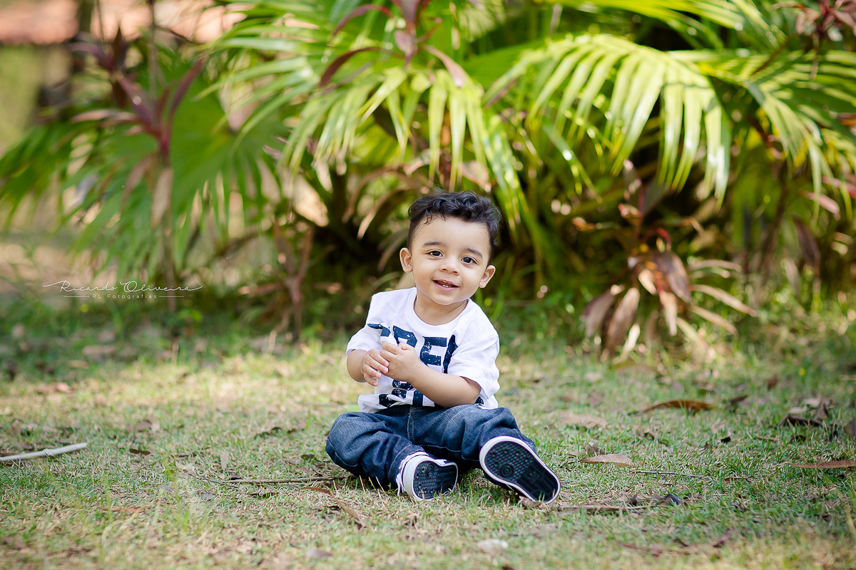 Lucas posando para a fotono parque natural chico mendes