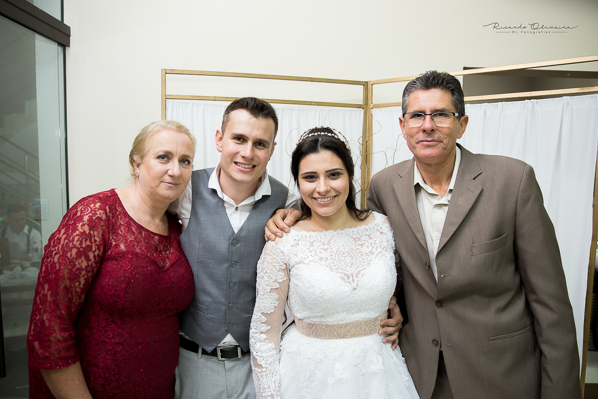 Noivos com os pais