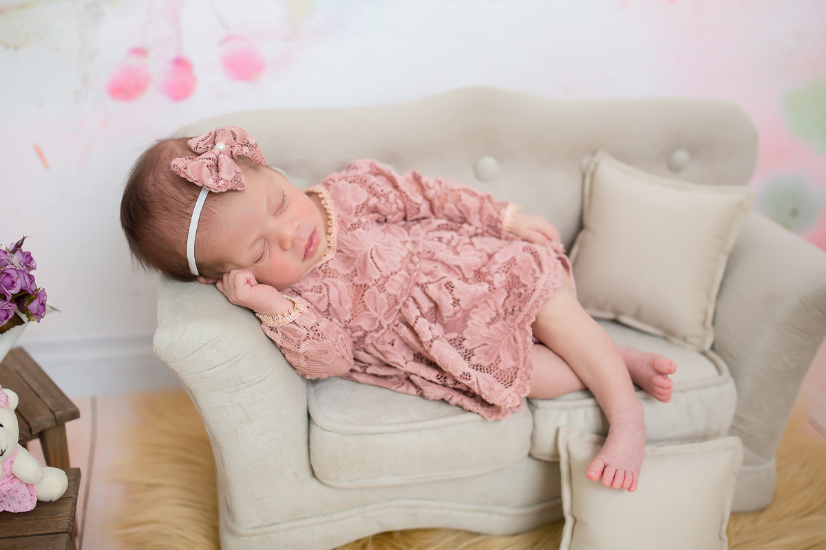 Essa é a Rayra com 12 dias de vida,  uma fofura que fotografamos nos primeiros dias de vida.. 