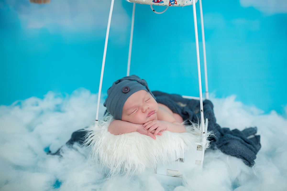 Nícolas chegou para completar a alegria da família!

Registramos com muito amor e carinho esse pequeno com seus 15 dias de vida

Papai e mamãe agora tem uma linda recordação pra guardar deste momento único da vida de seu lindo bebê.