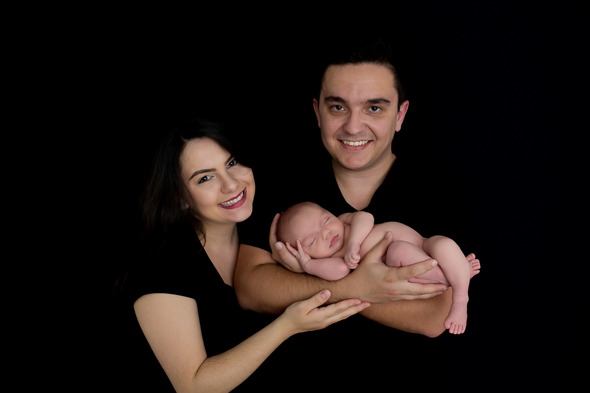 Nícolas chegou para completar a alegria da família!

Registramos com muito amor e carinho esse pequeno com seus 15 dias de vida

Papai e mamãe agora tem uma linda recordação pra guardar deste momento único da vida de seu lindo bebê.