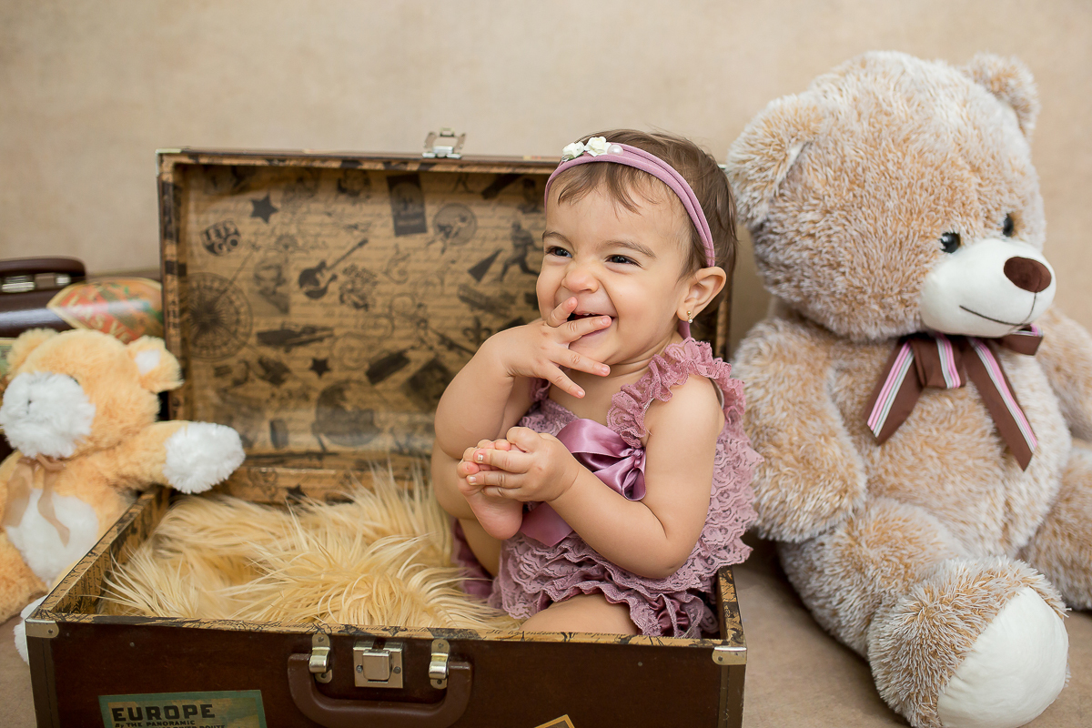 A querida Camile encerrou seu ciclo de fotos de acompanhamento com uma sessão linda! Como é bom fazer este tipo de registro que trarão tantas boas lembranças para a família. A presença dos pais nas brincadeiras, o companheirismo e acima de tudo, carinho 