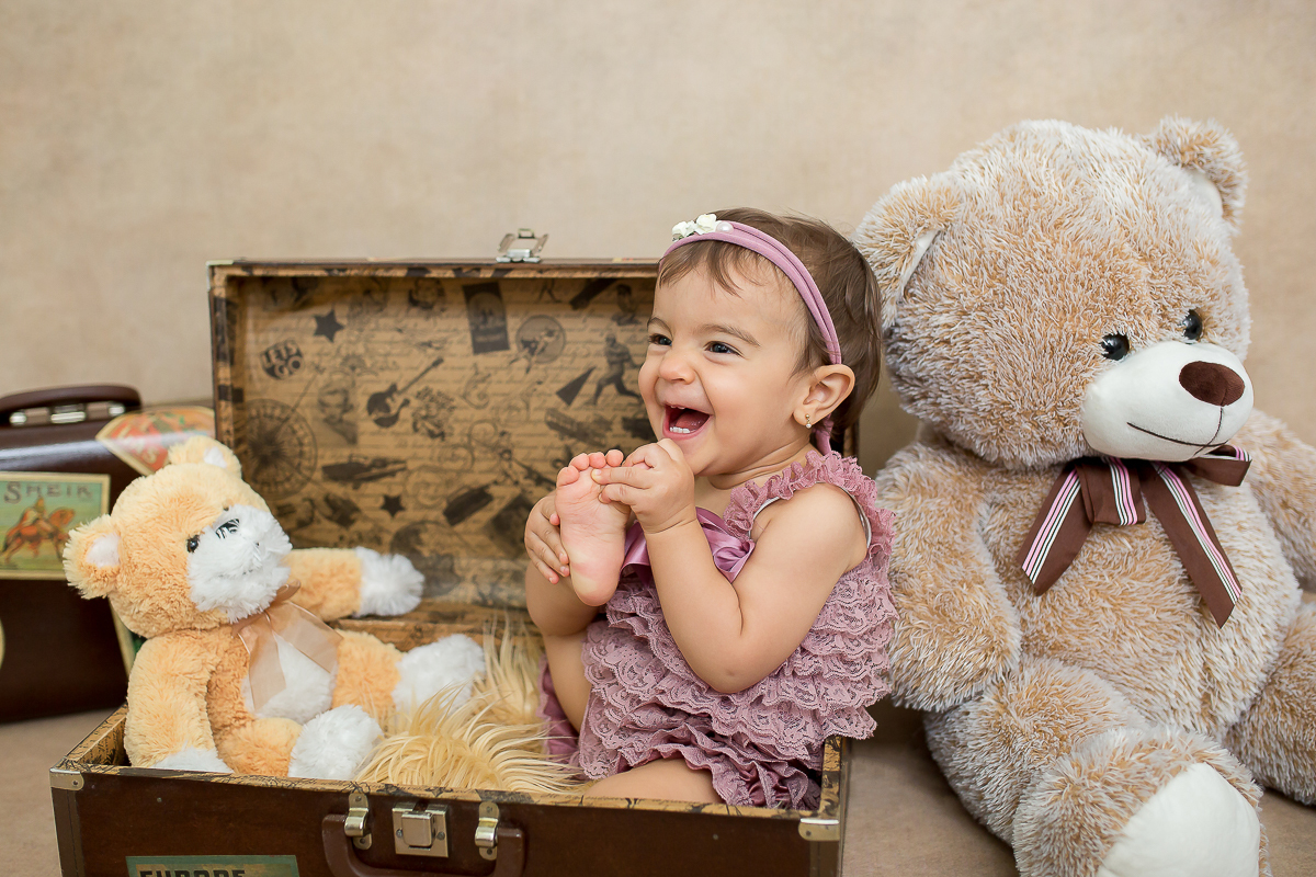A querida Camile encerrou seu ciclo de fotos de acompanhamento com uma sessão linda! Como é bom fazer este tipo de registro que trarão tantas boas lembranças para a família. A presença dos pais nas brincadeiras, o companheirismo e acima de tudo, carinho 
