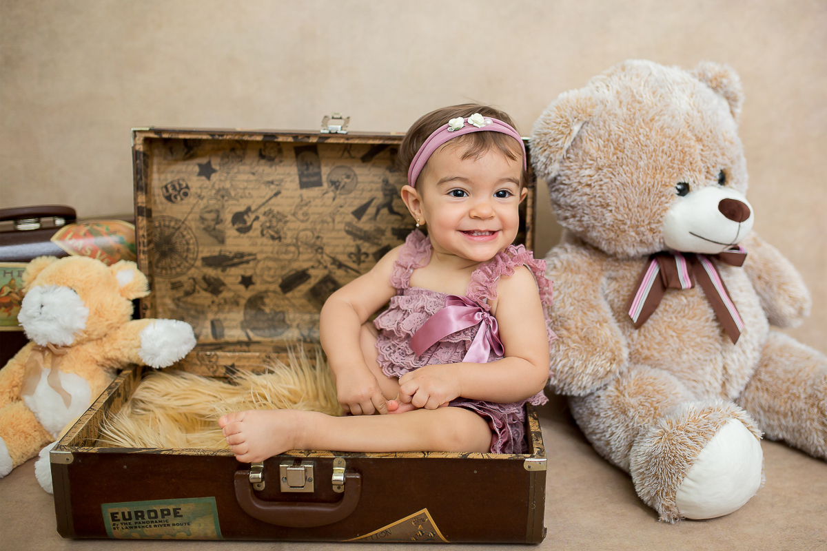 A querida Camile encerrou seu ciclo de fotos de acompanhamento com uma sessão linda! Como é bom fazer este tipo de registro que trarão tantas boas lembranças para a família. A presença dos pais nas brincadeiras, o companheirismo e acima de tudo, carinho 