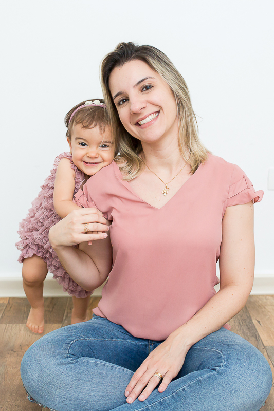 A querida Camile encerrou seu ciclo de fotos de acompanhamento com uma sessão linda! Como é bom fazer este tipo de registro que trarão tantas boas lembranças para a família. A presença dos pais nas brincadeiras, o companheirismo e acima de tudo, carinho 