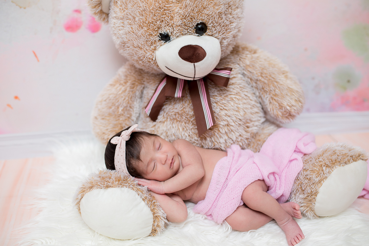 E chegou a vez da Betina fazer seu ensaio newborn, com seus 15 dias de vida!! Pensa em uma bebezinha que foi muito esperada e é muito amada! Não é pura perfeição?

Adoro fotografar os recém-nascidos, cada bebê é único e tem suas características 