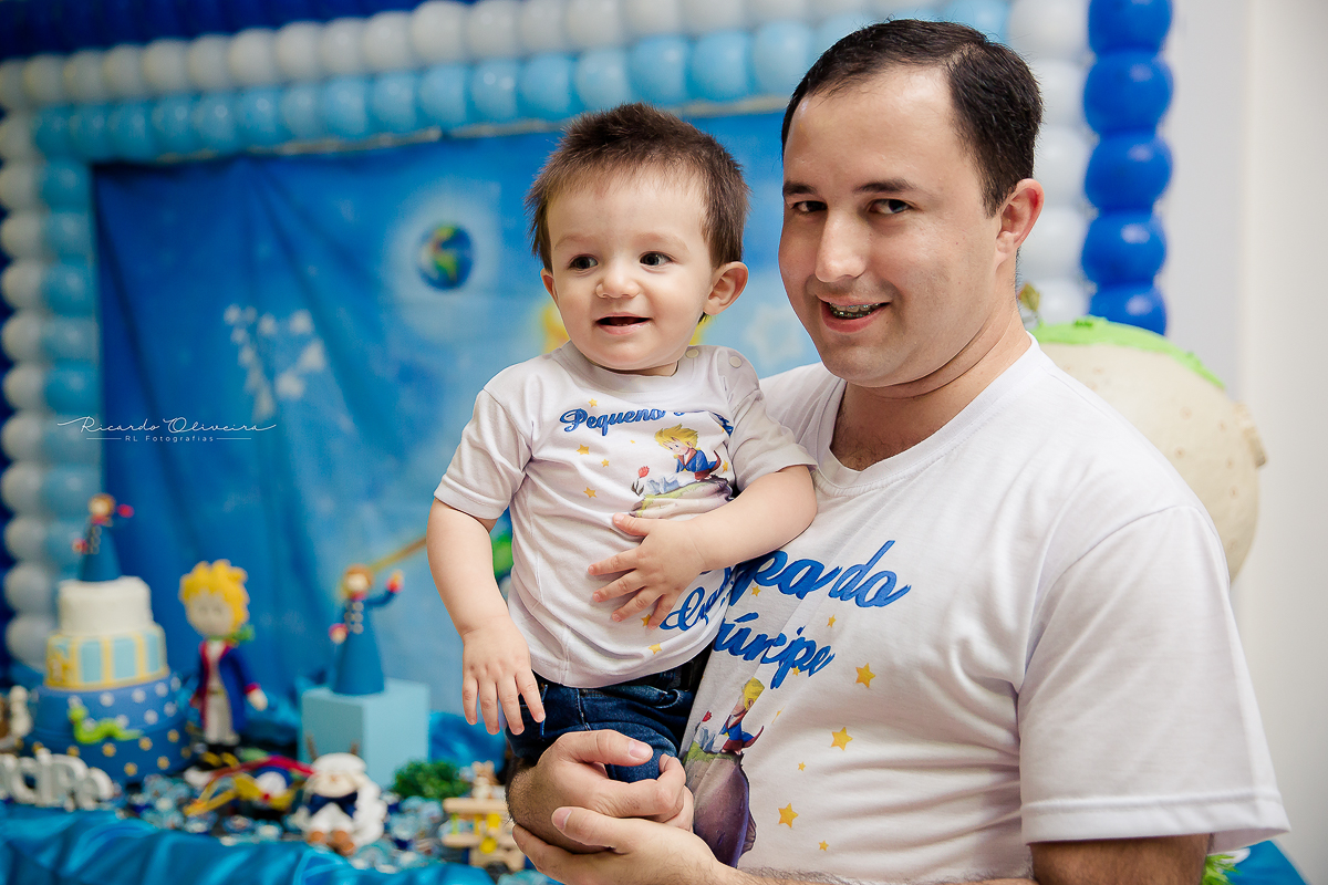 Papai e gabriel posando para foto