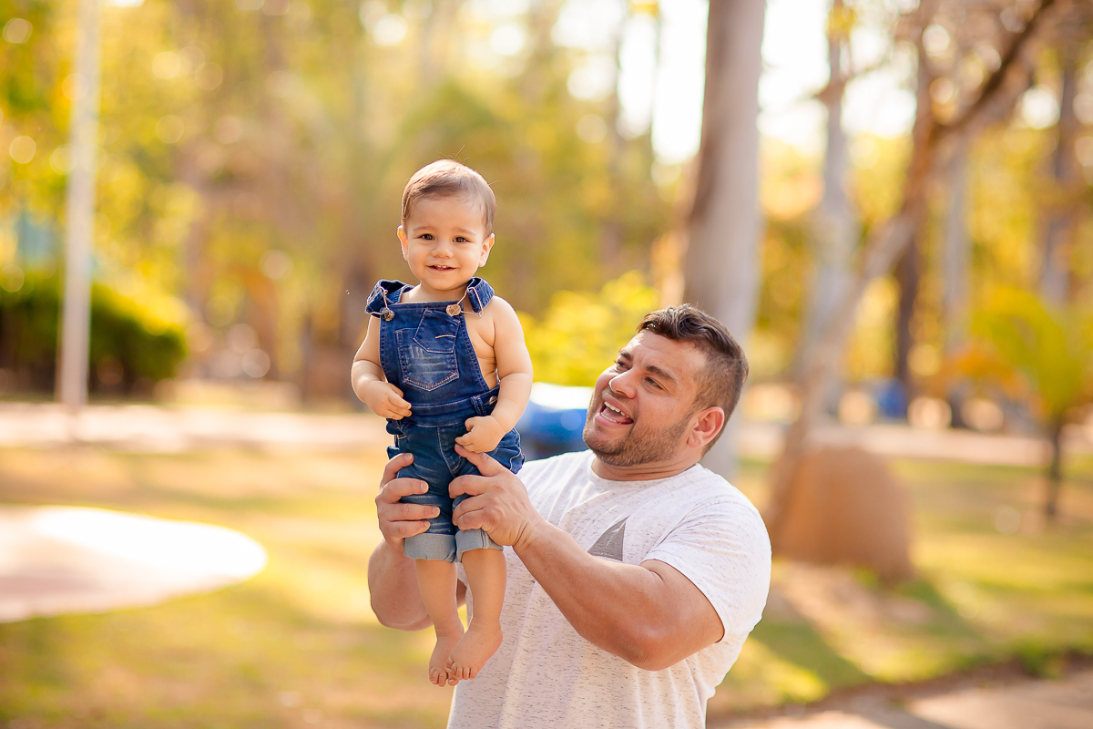 A comemoração do 1º aninho do Otávio foi com um delicioso Smash the Fruit !!

Um ensaio delicioso com muita fruta, muita cor e muito amor em família. 