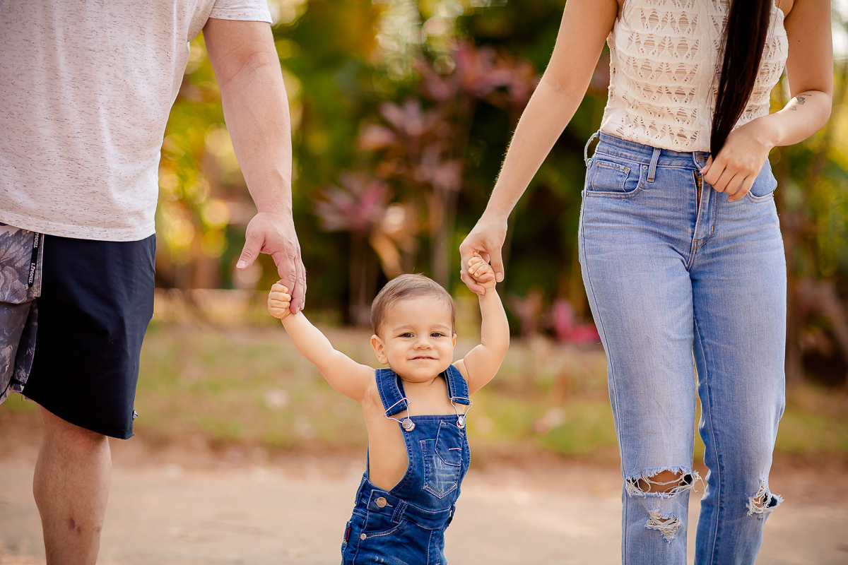 A comemoração do 1º aninho do Otávio foi com um delicioso Smash the Fruit !!

Um ensaio delicioso com muita fruta, muita cor e muito amor em família. 