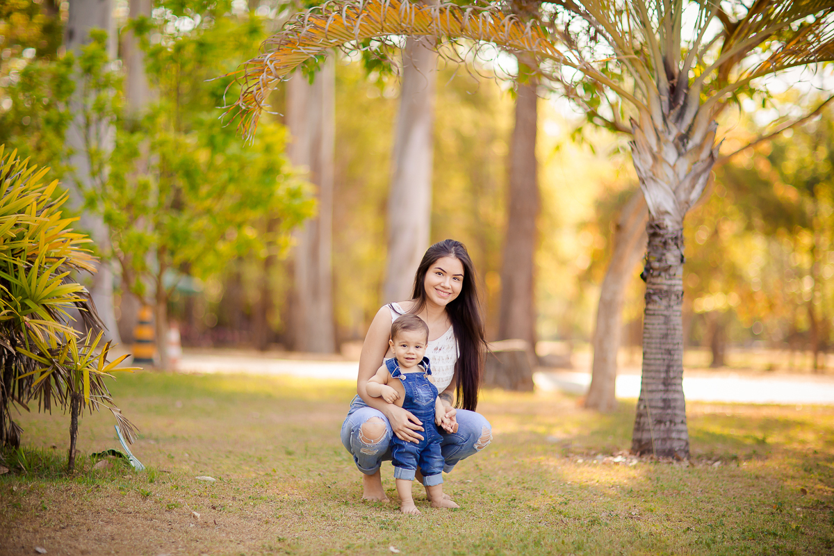 A comemoração do 1º aninho do Otávio foi com um delicioso Smash the Fruit !!

Um ensaio delicioso com muita fruta, muita cor e muito amor em família. 