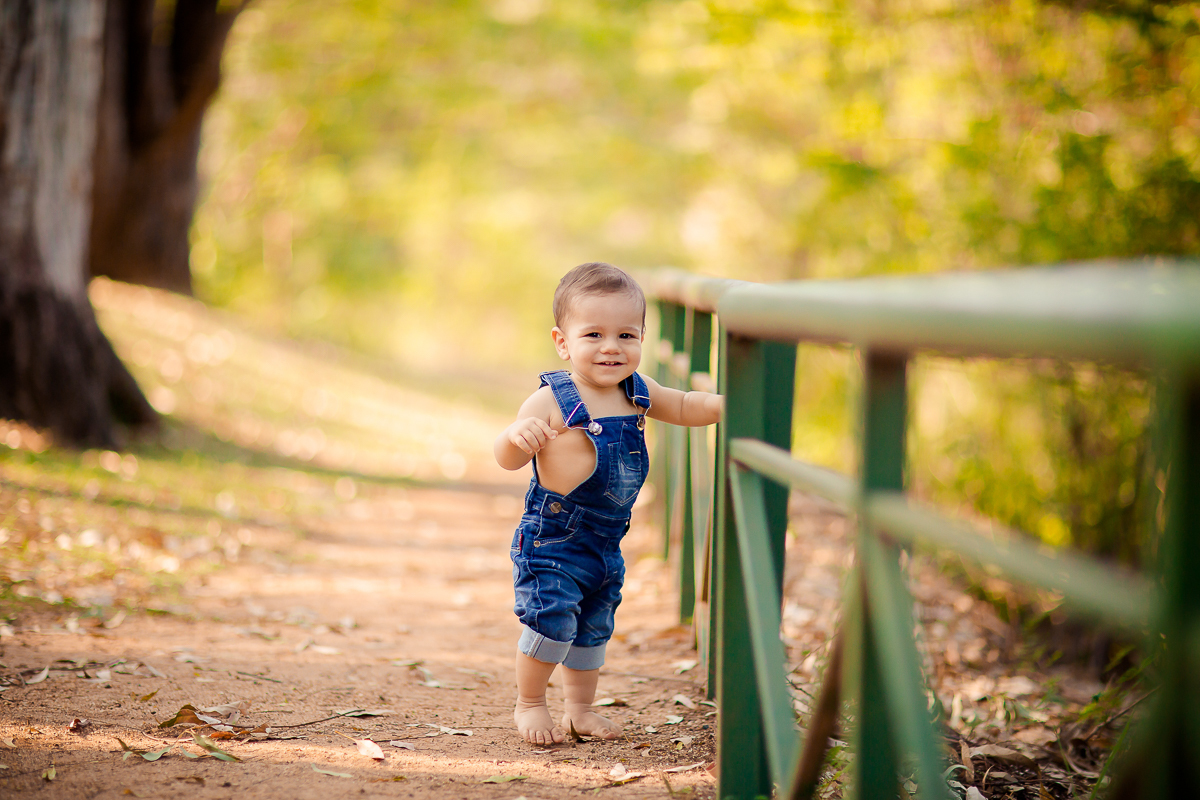 A comemoração do 1º aninho do Otávio foi com um delicioso Smash the Fruit !!

Um ensaio delicioso com muita fruta, muita cor e muito amor em família. 
