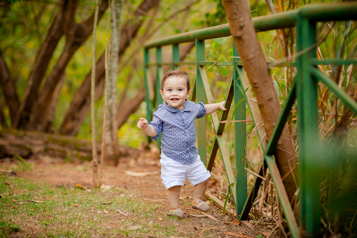 O Pedro completou seu primeiro aninho, e teve uma deliciosa sessão de Smash the Cake com o tema super fofo do Mundo Bita! 

Impossível não se encantar com todo esse charme! Pedro adorou se lambuzar com o bolo e fez uma farra deliciosa na hora do Splash - 