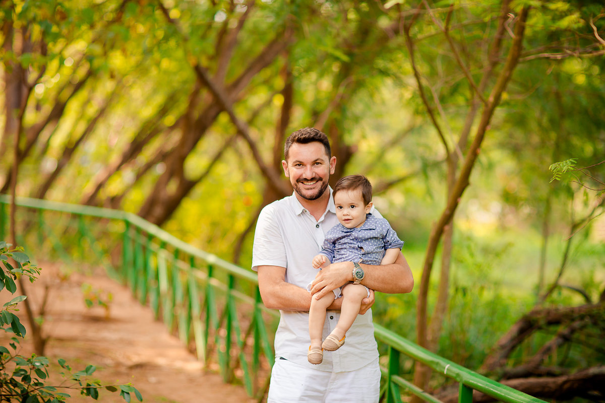 O Pedro completou seu primeiro aninho, e teve uma deliciosa sessão de Smash the Cake com o tema super fofo do Mundo Bita! 

Impossível não se encantar com todo esse charme! Pedro adorou se lambuzar com o bolo e fez uma farra deliciosa na hora do Splash - 