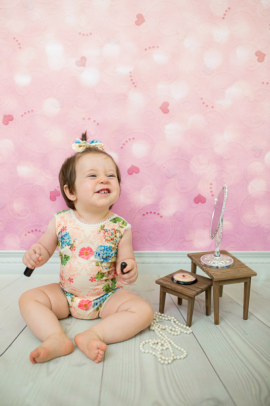 Rafaela completou 10 meses de pura fofura... ah esses olhos como são cativantes!!

 Sou apaixonada por elaNossas sessões estão sendo realizadas na casa do cliente, e estamos amando o resultado!! as fotos estão cada vez mais encantadoras <3 ! 