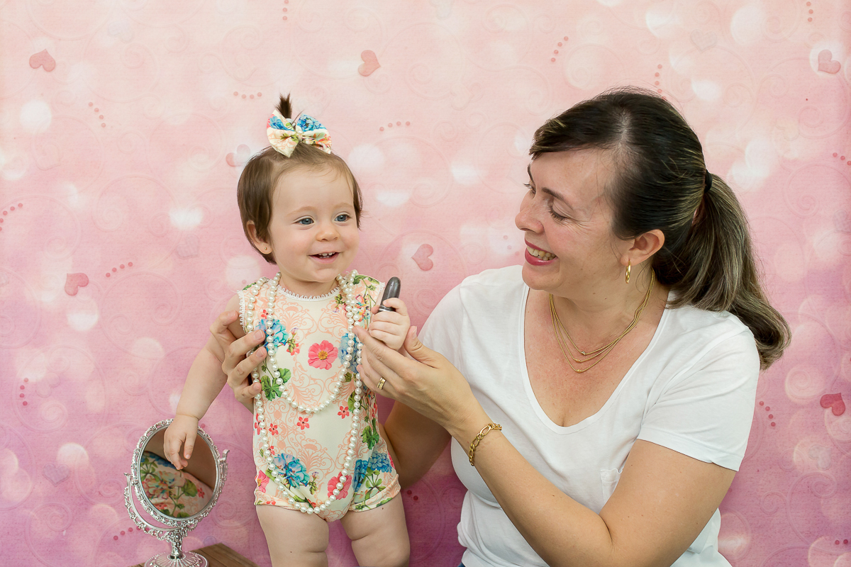Rafaela completou 10 meses de pura fofura... ah esses olhos como são cativantes!!

 Sou apaixonada por ela! Nossas sessões estão sendo realizadas na casa do cliente, e estamos amando o resultado!! as fotos estão cada vez mais encantadoras <3 