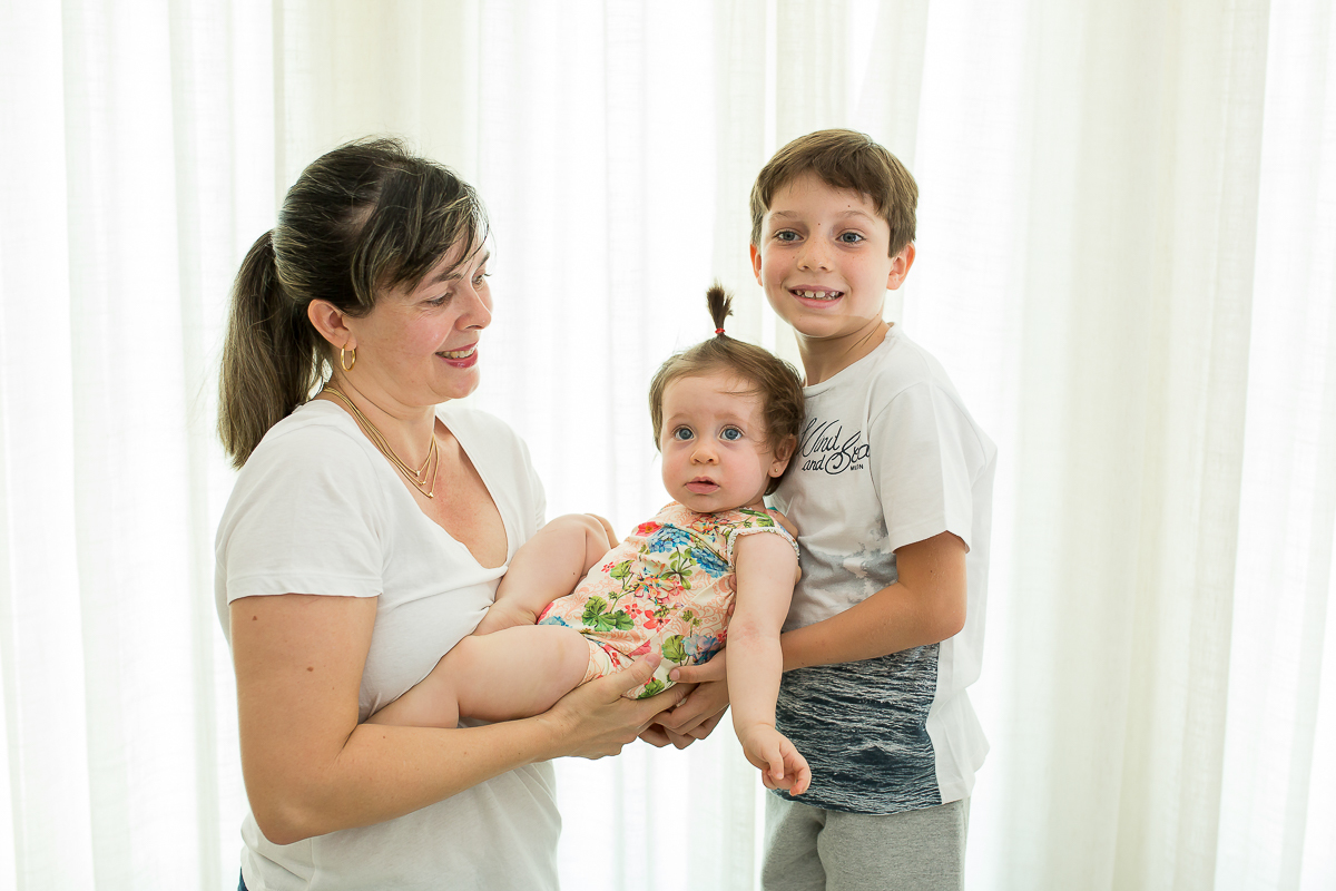 Rafaela completou 10 meses de pura fofura... ah esses olhos como são cativantes!!

 Sou apaixonada por ela! Nossas sessões estão sendo realizadas na casa do cliente, e estamos amando o resultado!! as fotos estão cada vez mais encantadoras <3 