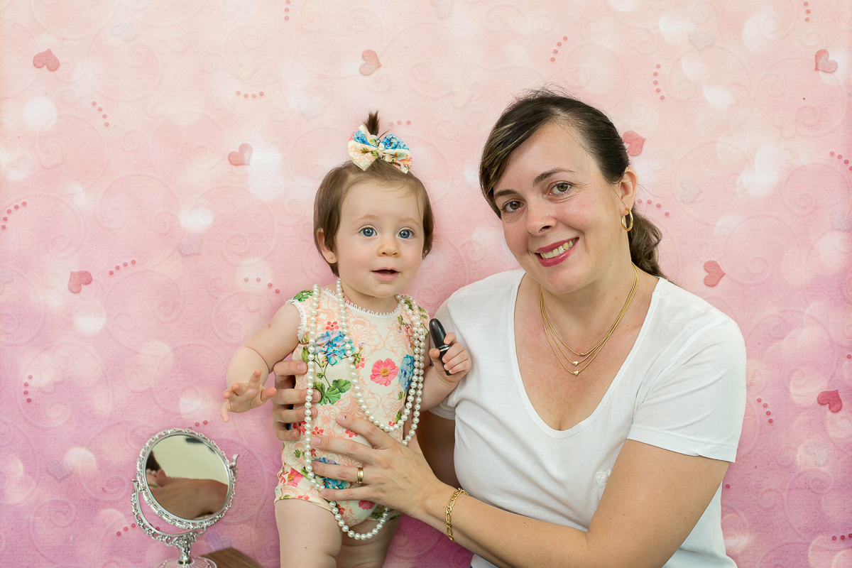 Rafaela completou 10 meses de pura fofura... ah esses olhos como são cativantes!!

 Sou apaixonada por ela! Nossas sessões estão sendo realizadas na casa do cliente, e estamos amando o resultado!! as fotos estão cada vez mais encantadoras <3 